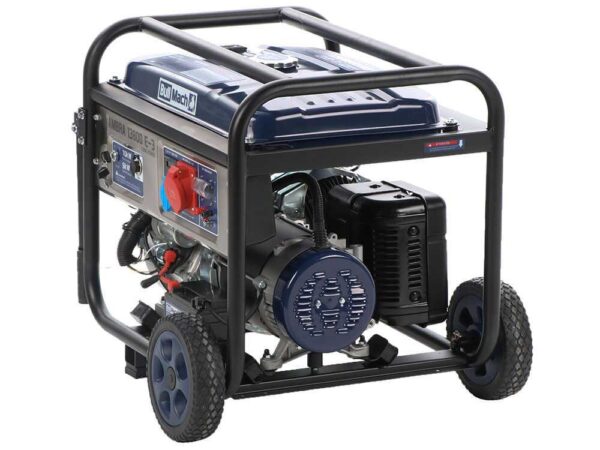 bullmach-ambra-13800-e-3-generatore-di-corrente-carrellato-a-benzina-con-avr-10-kw-continua-9-kw-trifase-generatore-di-corrente-bullmach-ambra-13800-e-3-46365_8_1708610590_IMG_65d7541e1df43.jpg BullMach AMBRA 13800 E-3 - Generatore di corrente carrellato a benzina con AVR 10 kW - Continua 9 kW Trifase